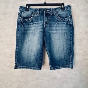 Crest‎ Jeans Denim Capri Shorts Women's Blue Studded Pockets Size 7/8